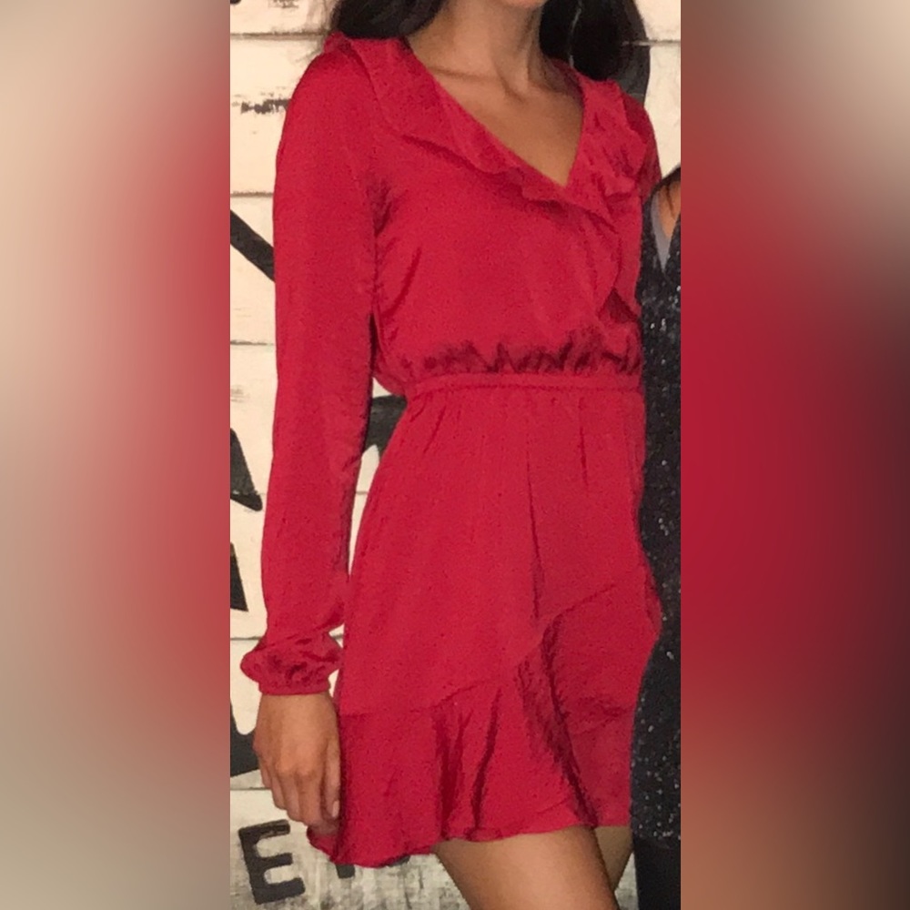 Express red ruffled dress. - Picture 2 of 3